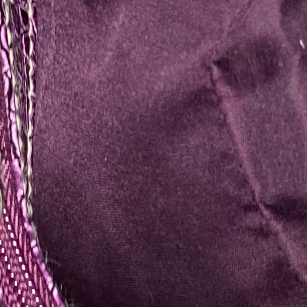 Elegant Crocodile-Embossed Shoulder Bag in Rich Purple - Picture 9 of 10